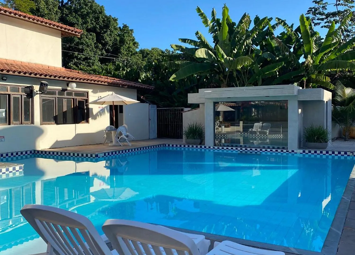 Ap24 - Amplo Apartamento Com 3 Suites A Apenas 100M Da Praia De Taperapuan Porto Seguro 0*,  Brazílie